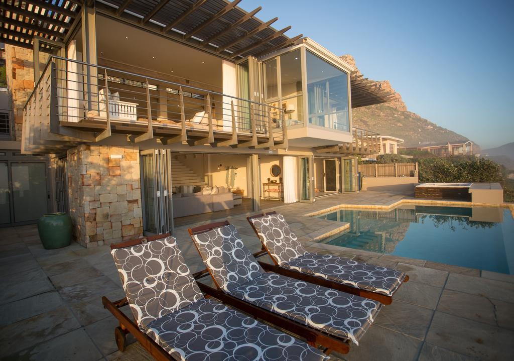 Villa Misty Cliffs Scarborough Exterior foto